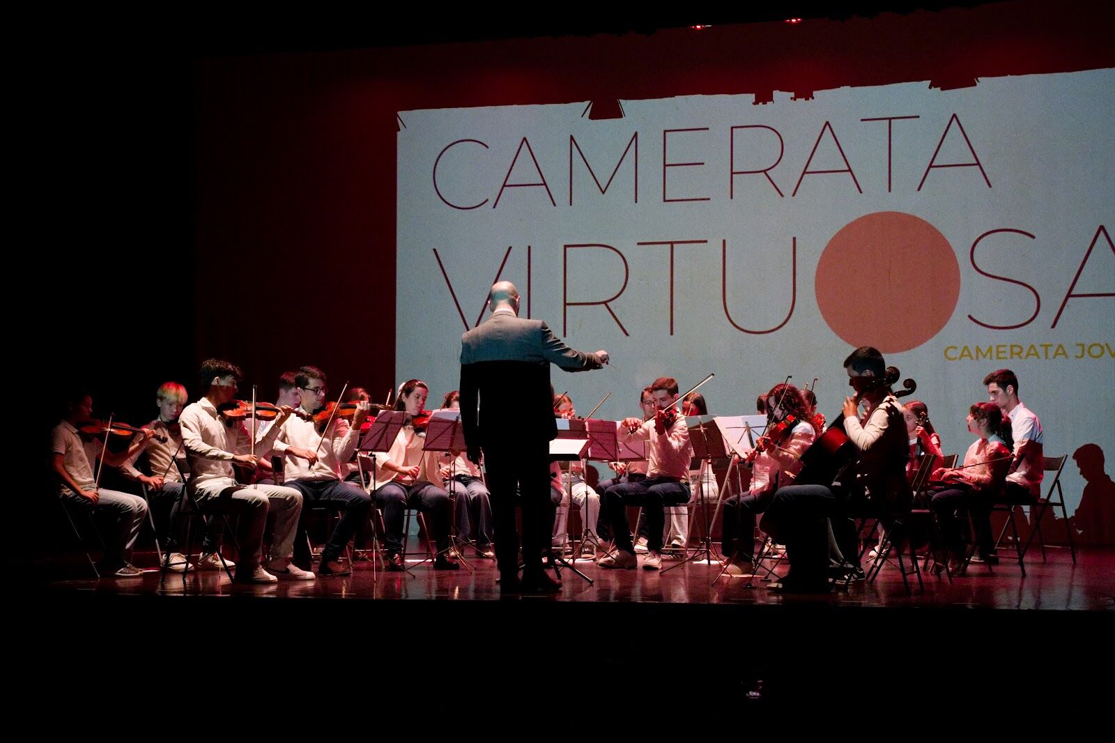 A Camerata Virtuosa no concerto de estreia, em Lavra